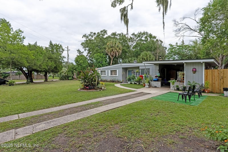 3903 Rendale Dr, Jacksonville, FL 32210