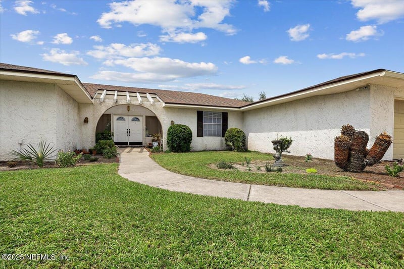 4324 Charleston Ln, Jacksonville, FL 32210