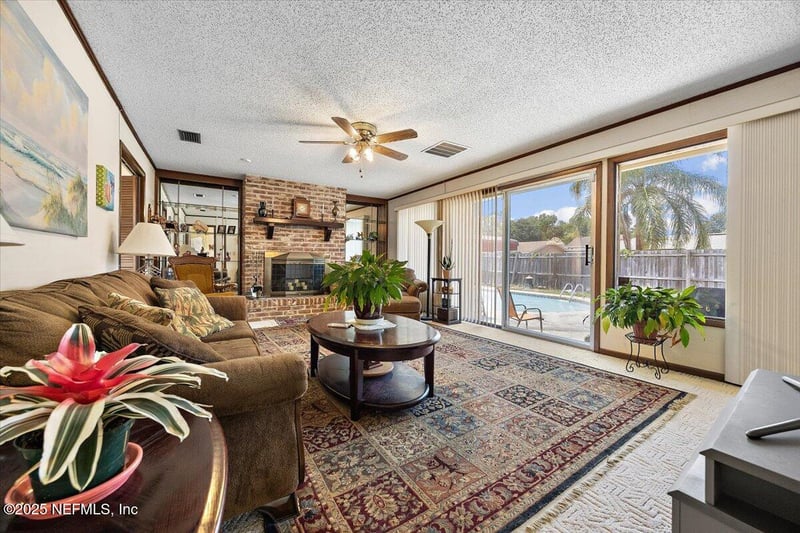 4324 Charleston Ln, Jacksonville, FL 32210