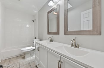 201 Saturn Ln, Orange Park, FL 32073