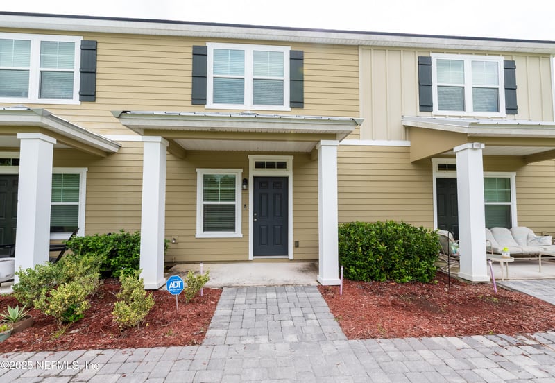 86990 Mainline Rd, Yulee, FL 32097