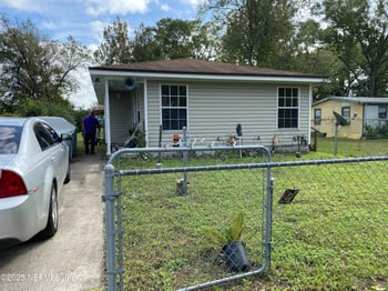 843 Wyolen St, Jacksonville, FL 32254
