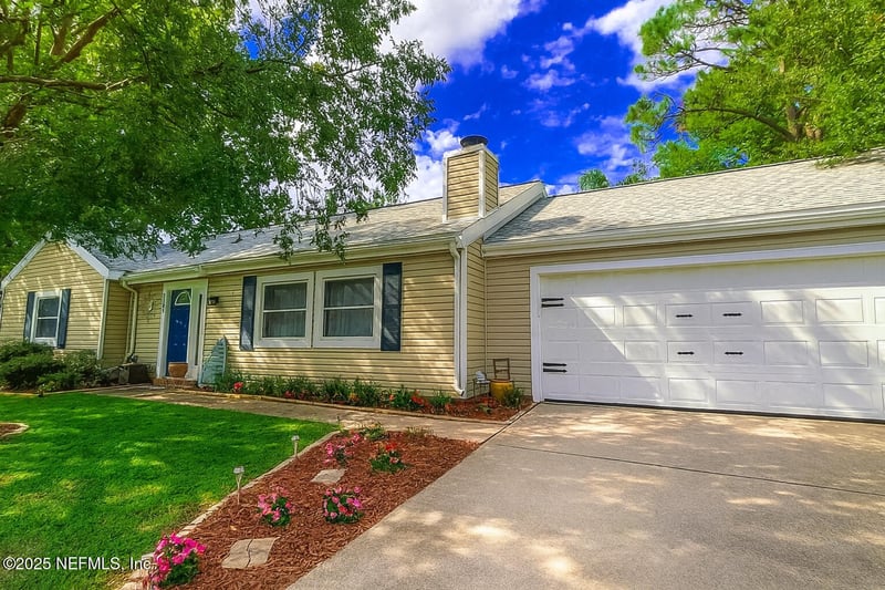 2189 The Woods Dr, Jacksonville, FL 32246