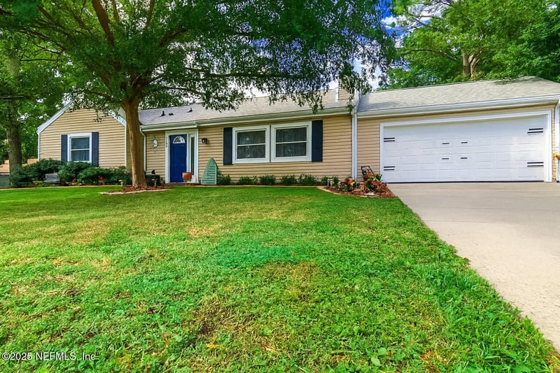 2189 The Woods Dr, Jacksonville, FL 32246