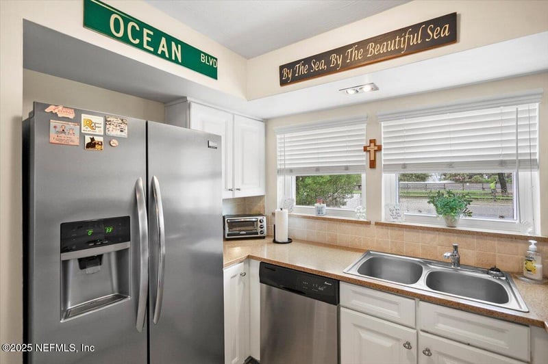 1717 2nd St, Jacksonville Beach, FL 32250