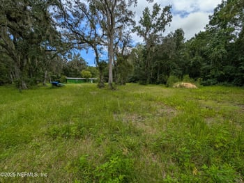 147 Pine Tree Rd, Palatka, FL 32177