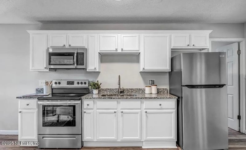 2409 Russell Rd, Green Cove Springs, FL 32043