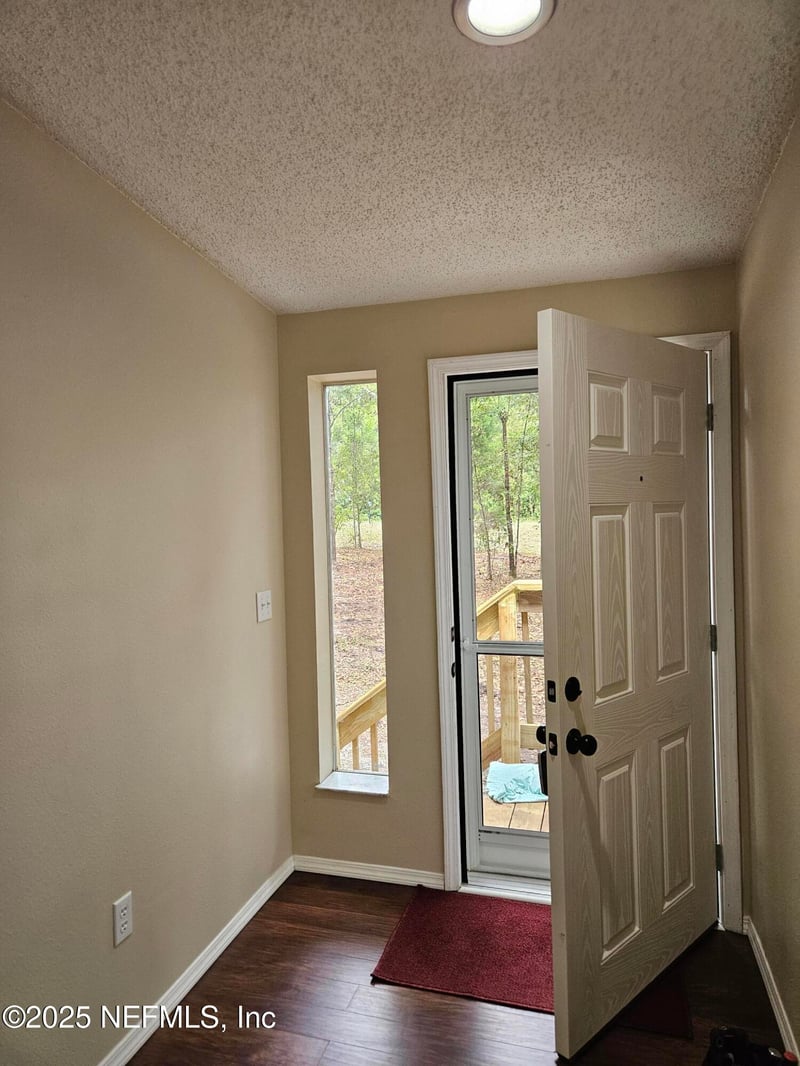 2469 Oleander Ave, Middleburg, FL 32068