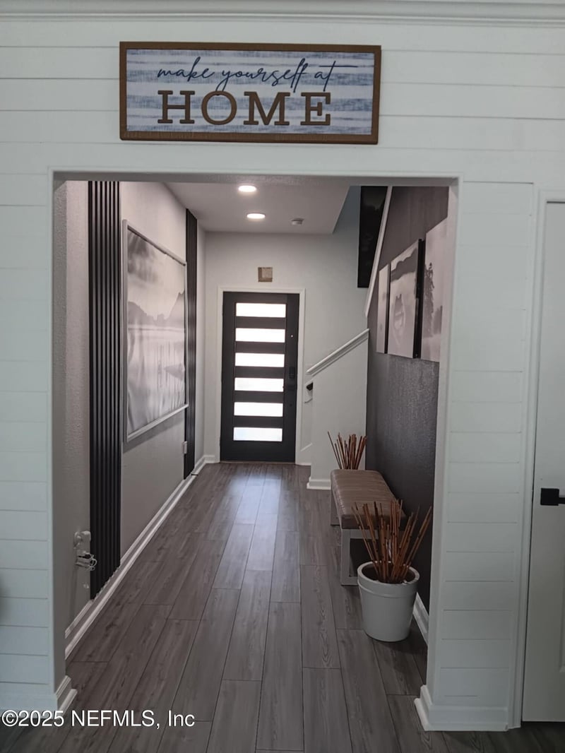 467 Chandler Dr, St Johns, FL 32259