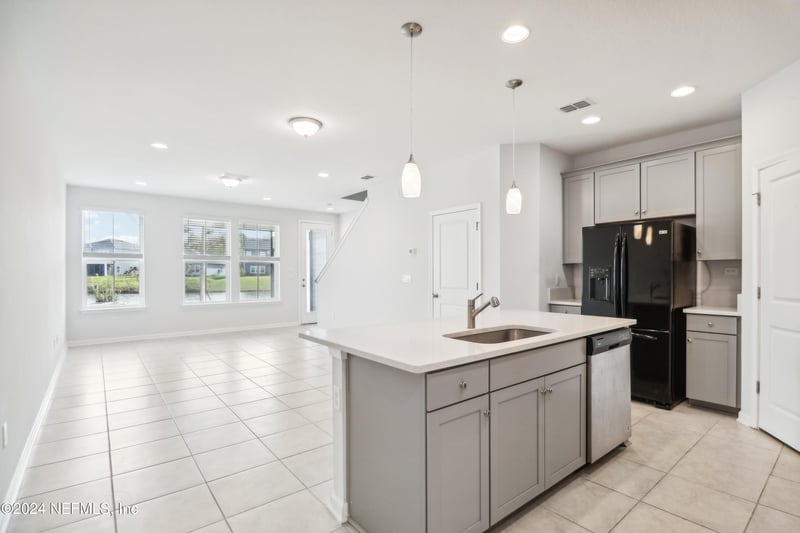 260 Brandon Lakes Dr, St Augustine, FL 32092