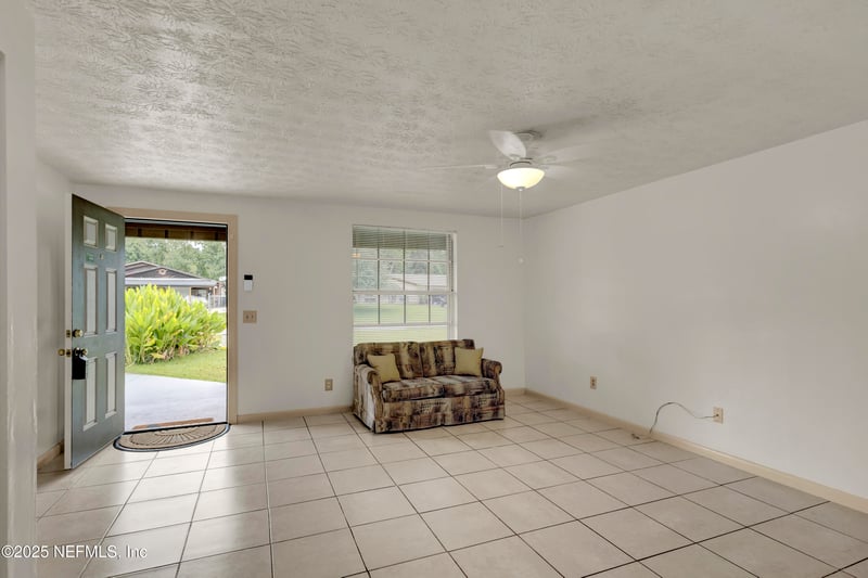 193 Evergreen Ln, Middleburg, FL 32068