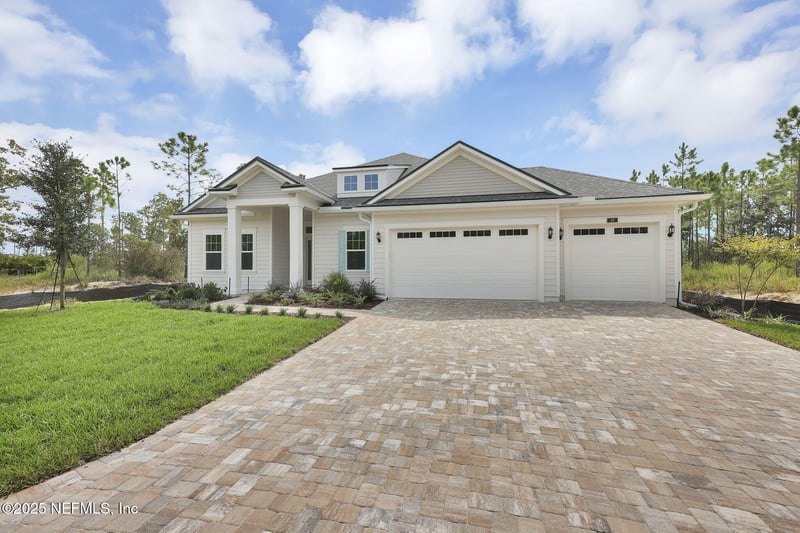 94 Blue River Dr, St Augustine, FL 32092