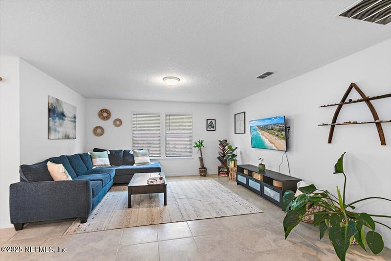 5459 Bullseye Cir, Jacksonville, FL 32244