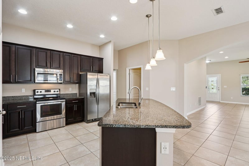 15543 Bareback Dr, Jacksonville, FL 32234