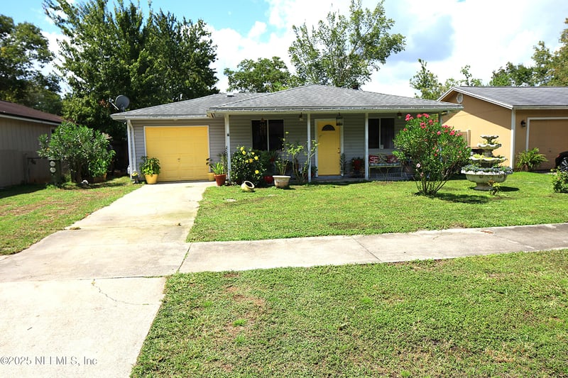 7734 Mc Cowan Dr, Jacksonville, FL 32244