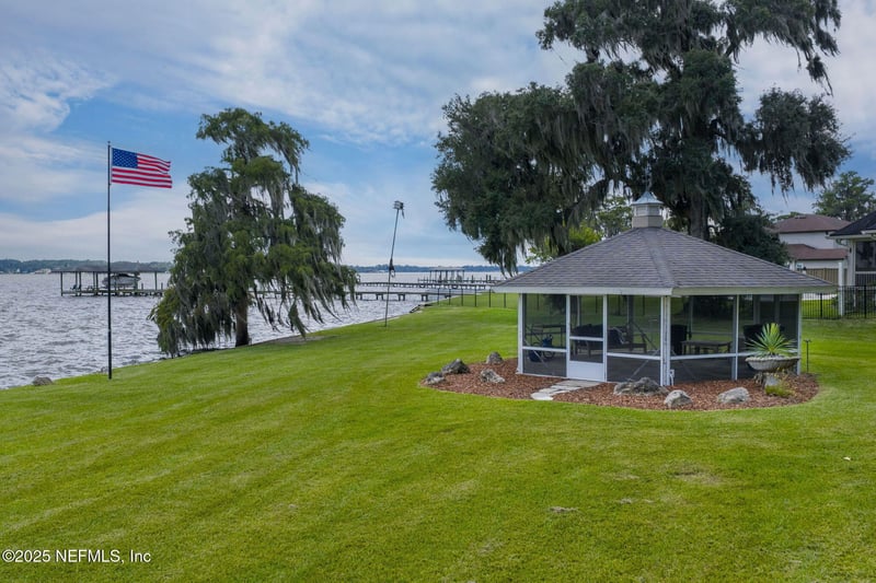 3528 Lullwater Ln, Orange Park, FL 32073