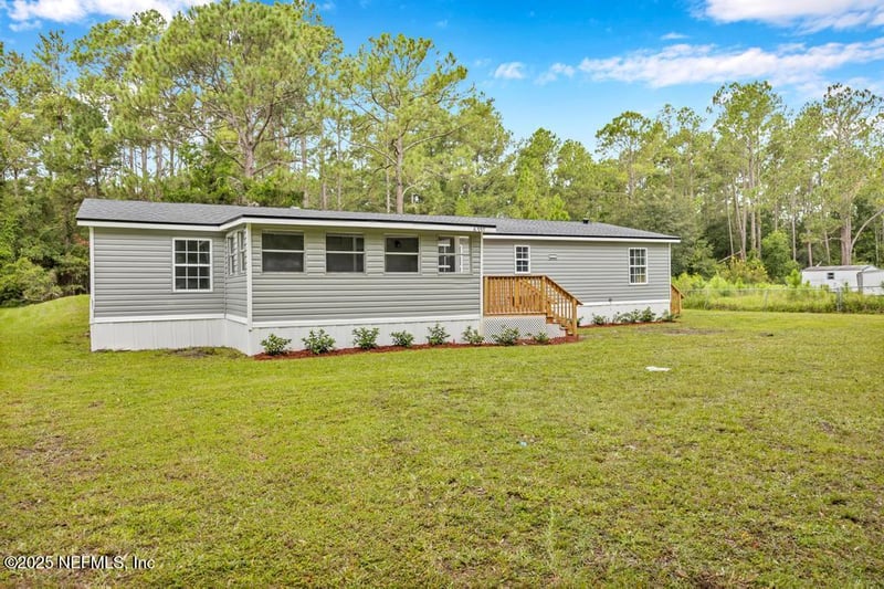 6357 Armstrong Rd, Elkton, FL 32033