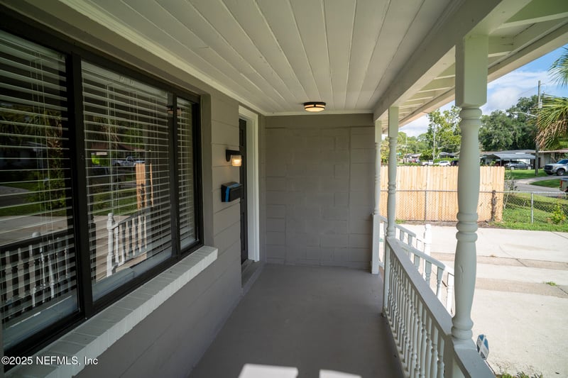 6256 Sage Dr, Jacksonville, FL 32210