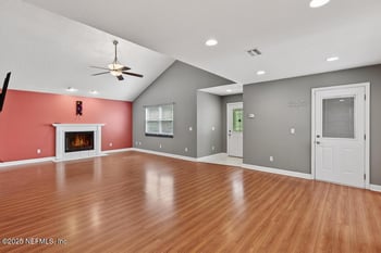 5023 Tan St, Jacksonville, FL 32258