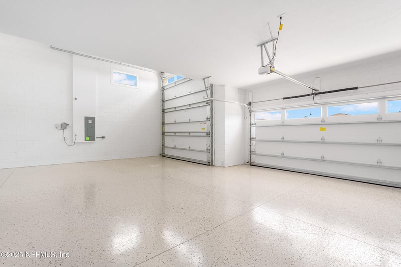 9021 Players Dr, Weeki Wachee, FL 34613