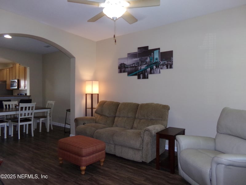 13052 Sunset Lake Dr, Jacksonville, FL 32258