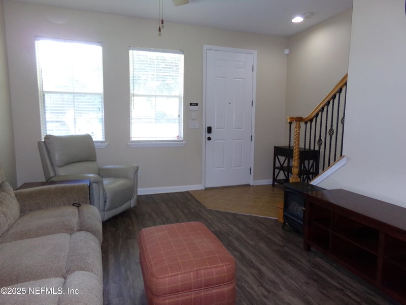 13052 Sunset Lake Dr, Jacksonville, FL 32258