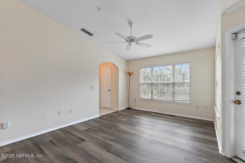 7800 Point Meadows Dr #938, Jacksonville, FL 32256