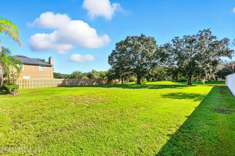 256 Village Green Ave, St Johns, FL 32259