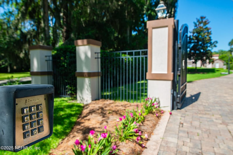 121 Roscoe Blvd, Ponte Vedra Beach, FL 32082