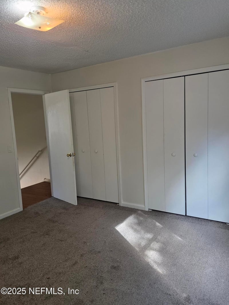 4641 Barnes Rd, Jacksonville, FL 32207