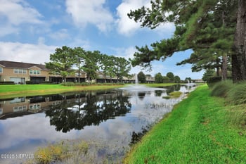 7576 Red Crane Ln, Jacksonville, FL 32256