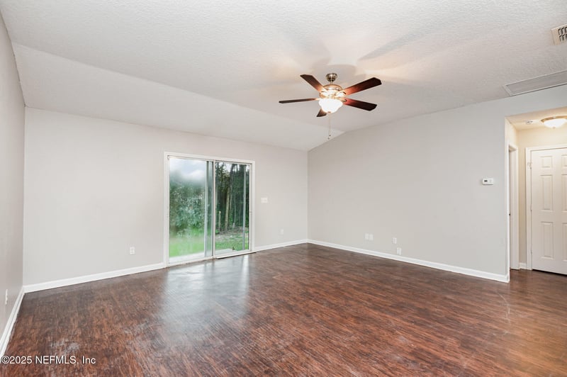 8073 Violet Willow Ln, Jacksonville, FL 32244