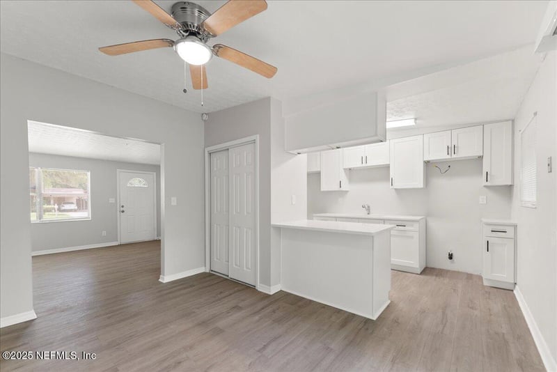 7567 Sharbeth Dr, Jacksonville, FL 32210