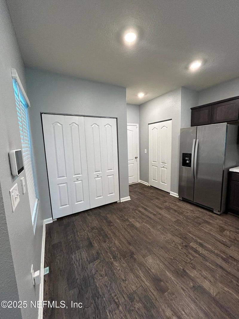 288 Aralia Ln, Jacksonville, FL 32216