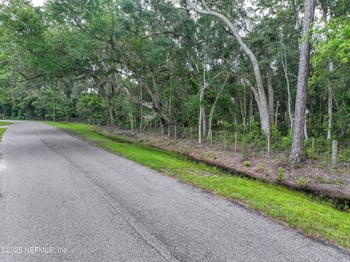 85013 Avant Rd, Yulee, FL 32097