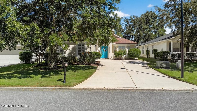 1734 Moss Creek Dr, Fleming Island, FL 32003
