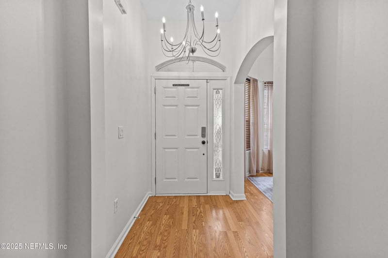 724 Indigo Run Dr, Jacksonville, FL 32218