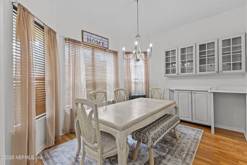 724 Indigo Run Dr, Jacksonville, FL 32218