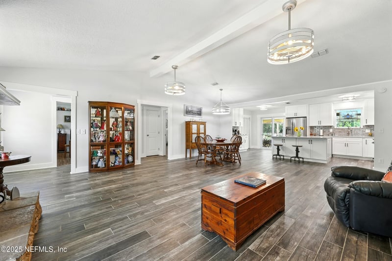 4048 Country Meadows Dr, Middleburg, FL 32068