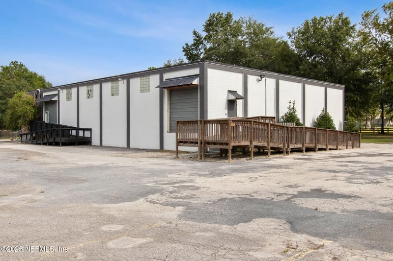 30 Barber Rd, Macclenny, FL 32063