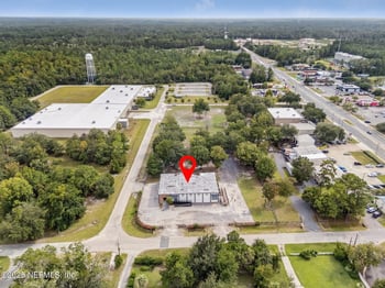 30 Barber Rd, Macclenny, FL 32063