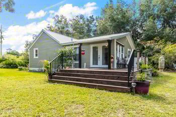 942 State Rd 20, Interlachen, FL 32148