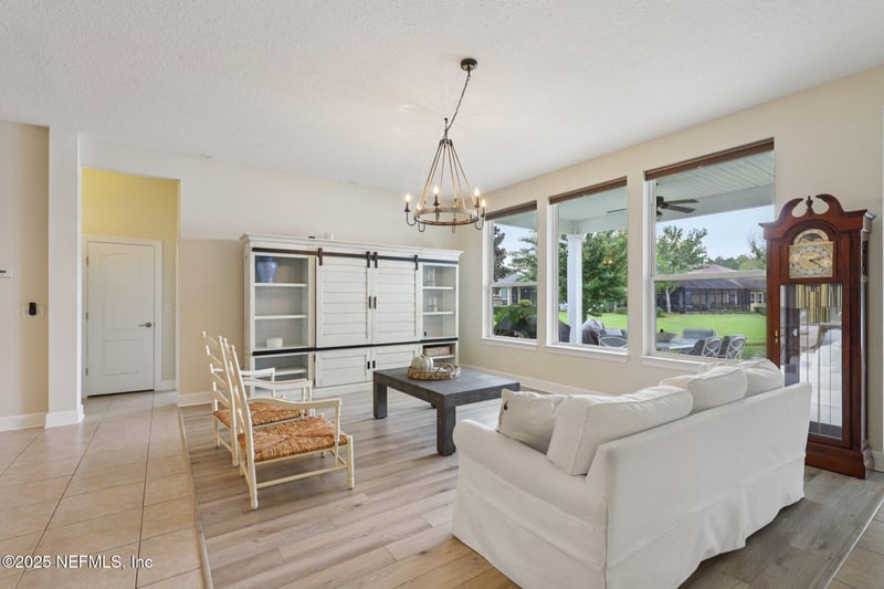 2175 Club Lake Dr, Orange Park, FL 32065