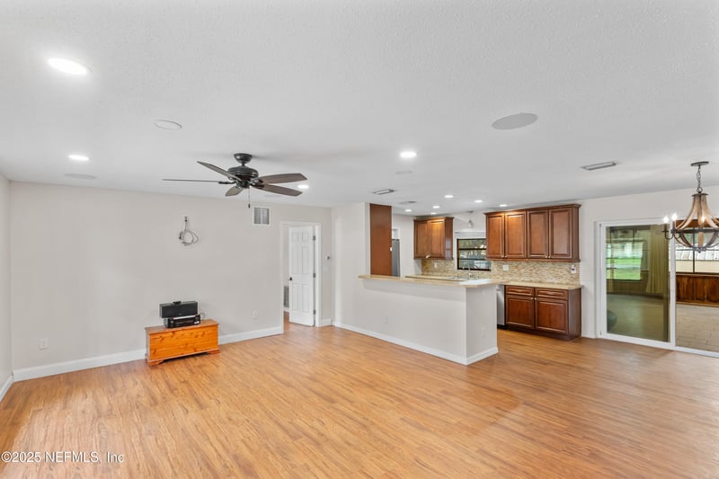 220 Grove St, Keystone Heights, FL 32656