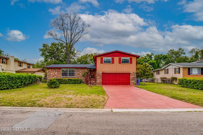 2027 Courtney Dr, Jacksonville, FL 32208