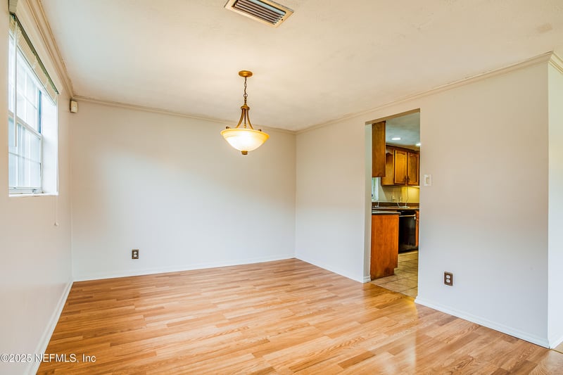 2027 Courtney Dr, Jacksonville, FL 32208