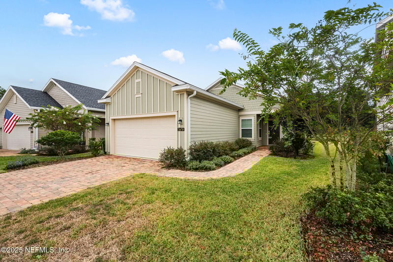 2670 Hanberry Ln, Green Cove Springs, FL 32043