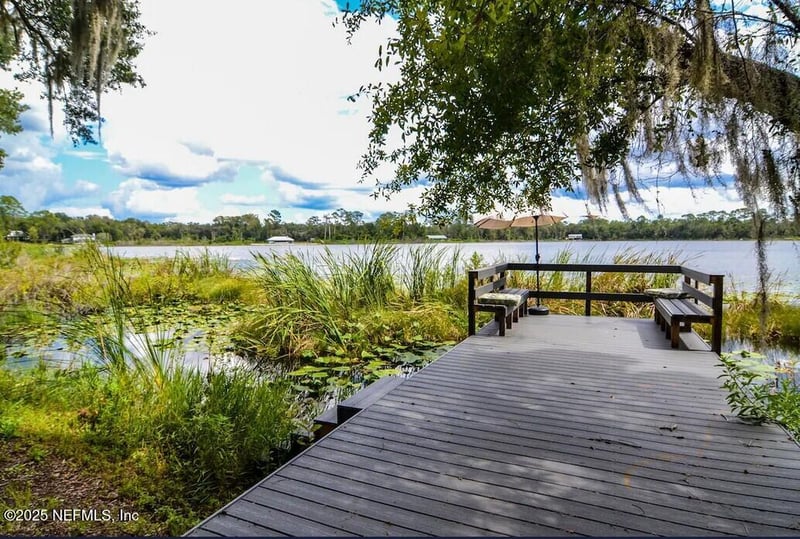 103 Beacon St, Interlachen, FL 32148