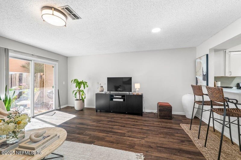 4473 Melissa Ct, Jacksonville, FL 32210