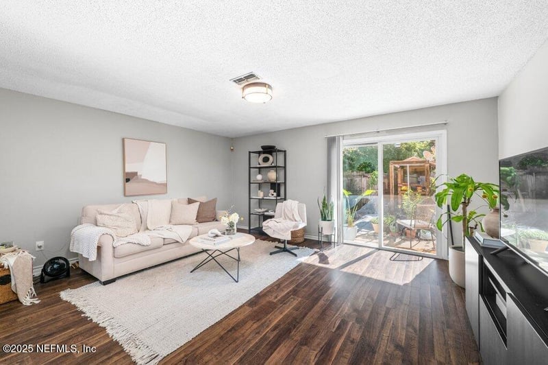 4473 Melissa Ct, Jacksonville, FL 32210